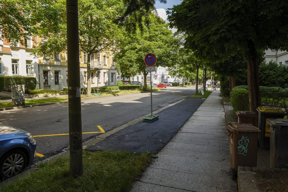 Der Verkehr wird unter anderem über die Franz-Mehring-Straße umgeleitet. Hier werden Ersatzhaltestellen eingerichtet.