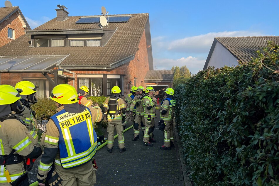 Die Feuerwehr Pulheim wurde zu einem Brand im Ortsteil Stommeln gerufen.