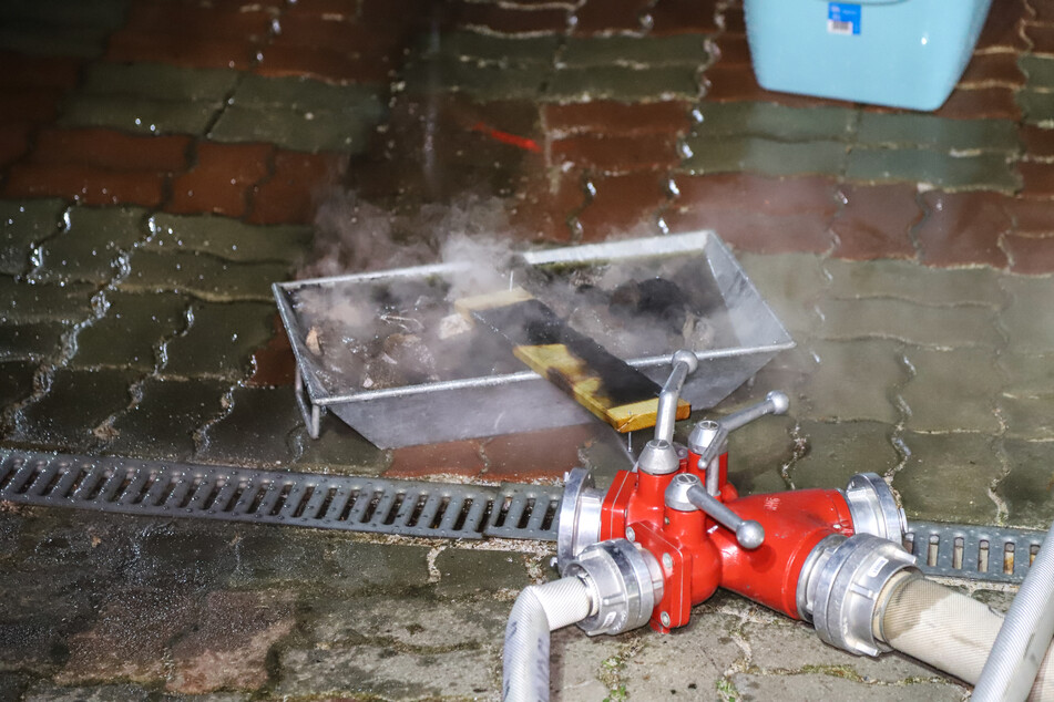 In einem Einfamilienhaus in Hartenstein war am Freitag ein Saunaofen in Brand geraten.