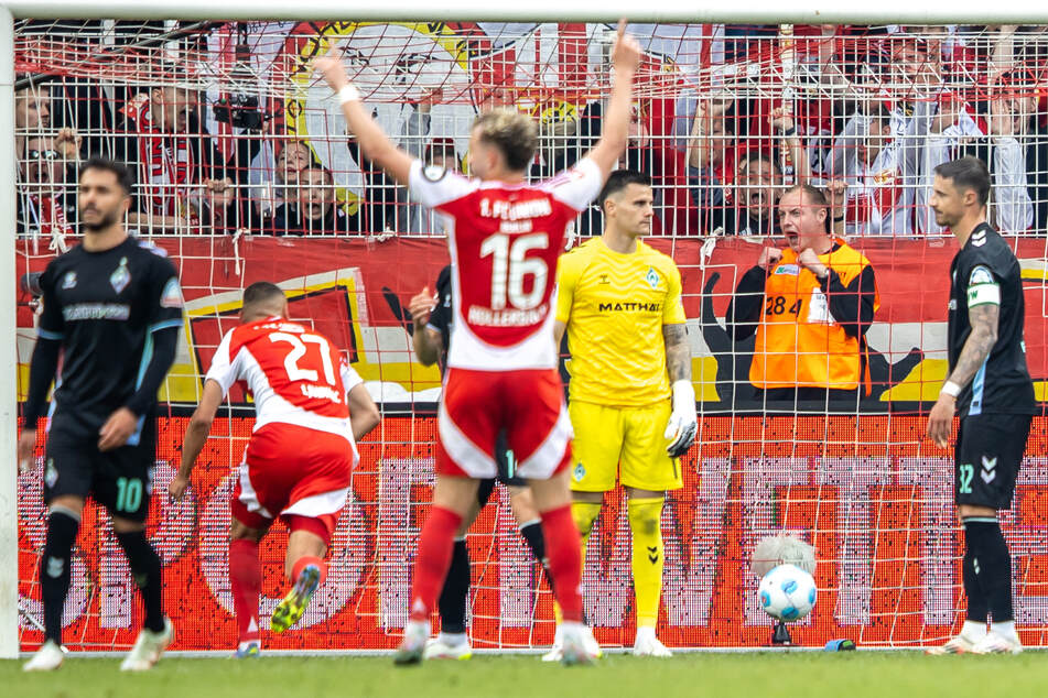 Laszlo Benes (nicht im Bild) bringt die Alte Försterei zum Beben.