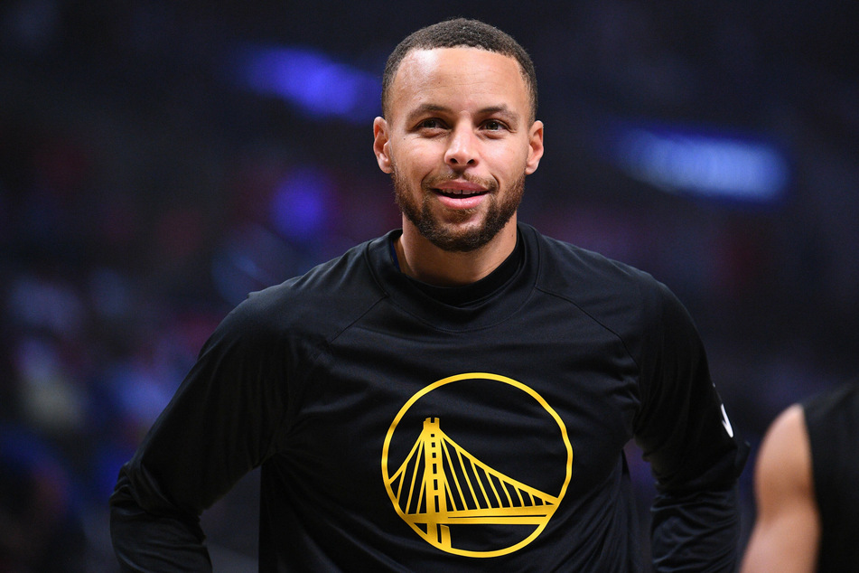 Stephen Curry scored a game-high 28 points for the Warriors on Sunday night.