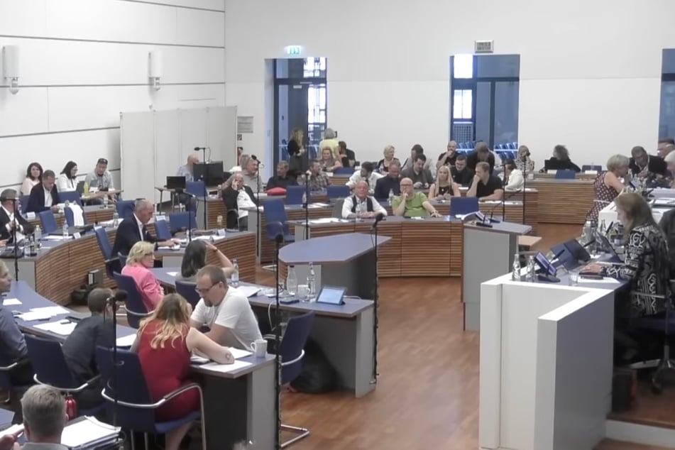 Bei der Rechtsauffassung zur Wahl des Stadtratsvorsitzenden kam es in Magdeburg zu Unterbrechungen und Diskussionen der Politiker.