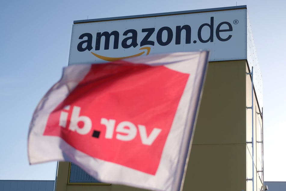 Streik im Tarifstreit! Leipziger Amazon-Beschäftigte legen bis Mittwoch Arbeit nieder