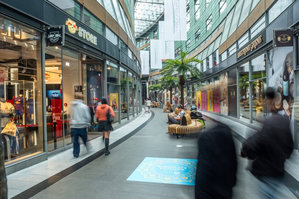 Ab Freitag zieht der Pop-Up-Store "LEDA Moden" in den Leipziger Petersbogen ein.