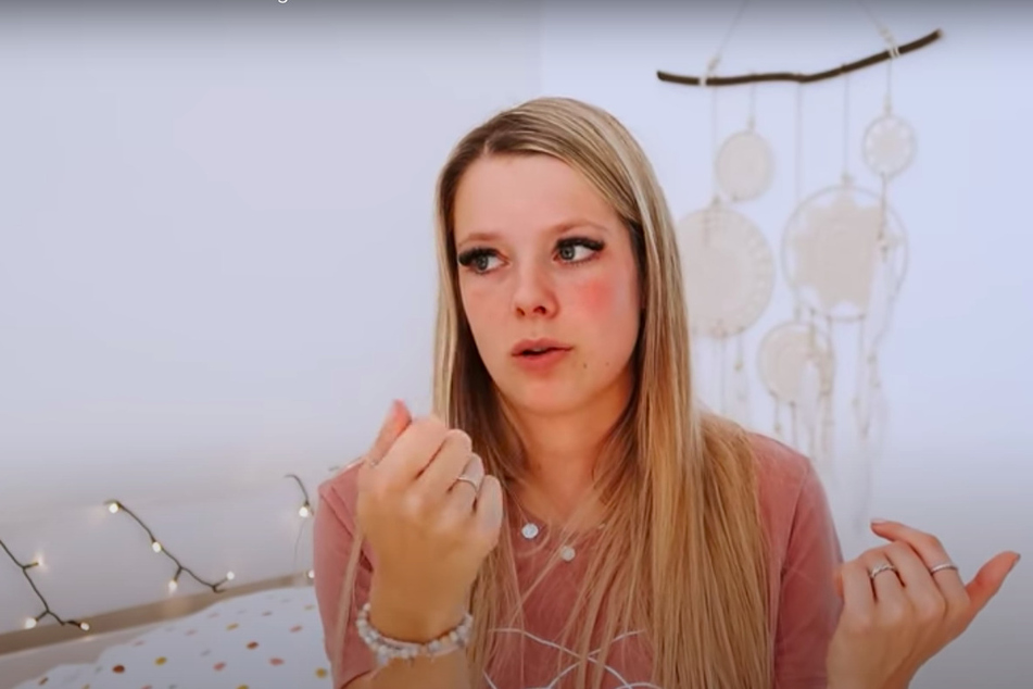 Auf YouTube verrät Anne Wünsche (29), warum sie die Pille abgesetzt hat.