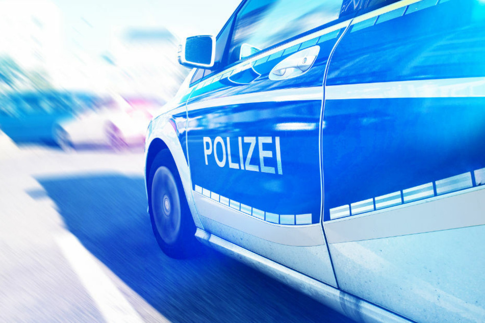 Missglücktes Überholmanöver: Mutter schwer verletzt, Kinder erleiden Schock