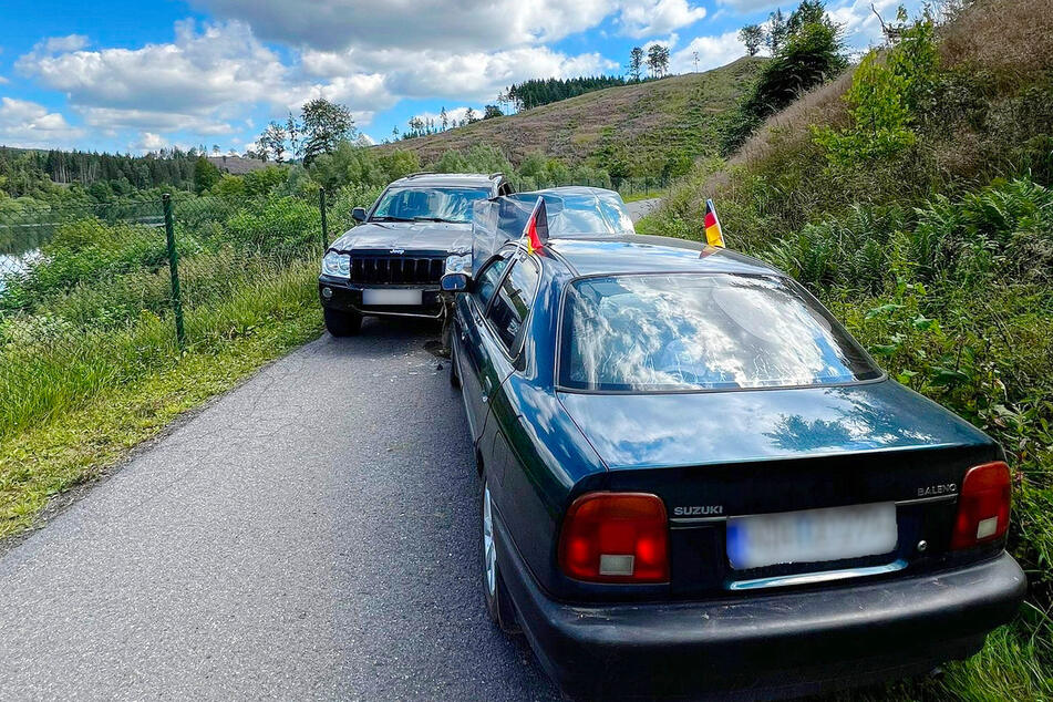 Autos kollidieren frontal: Schwangere Frau in einem der Unfallwagen!