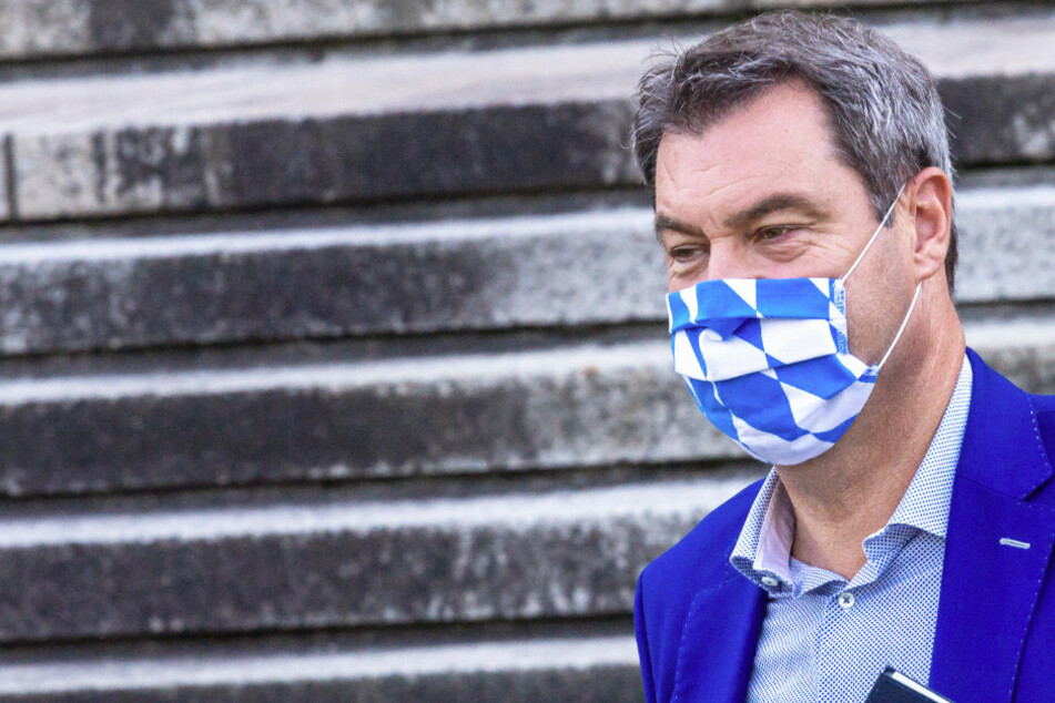 Markus Söder (53, CSU) will mit Eltern, Lehrern, Schülern und Verbänden über das Ferienende beraten.