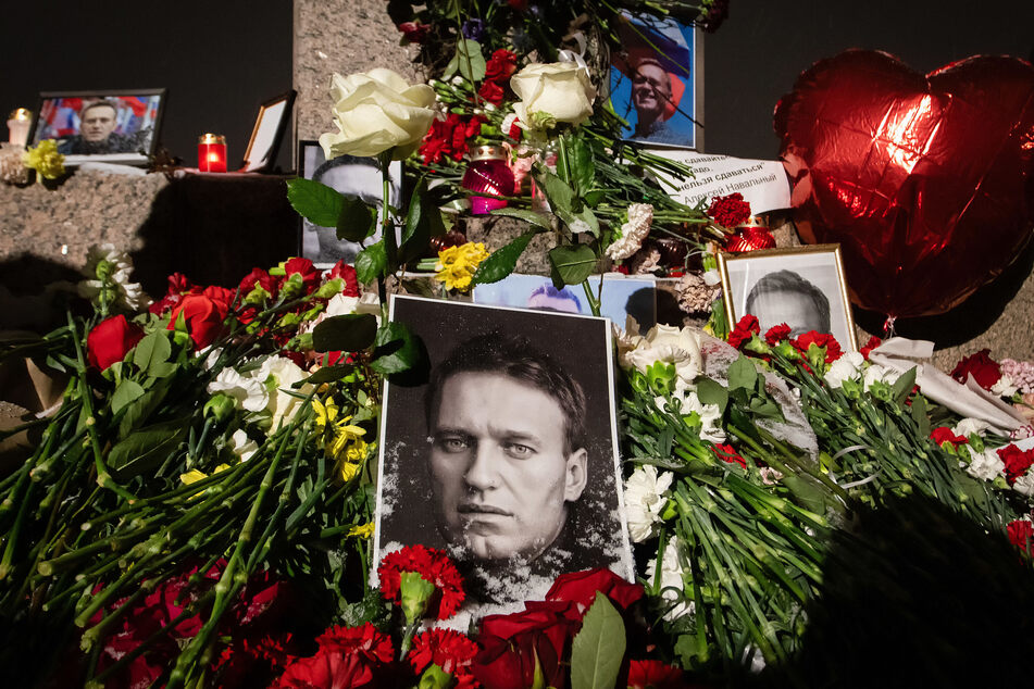 Auch in Russland wurden spontane Gedenkstätten für Alexej Nawalny (†47) errichtet.