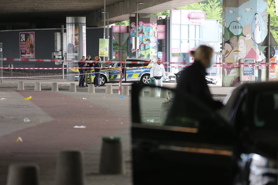 Kriminaltechniker sicherten Spuren am Tatort in der Bielefelder Innenstadt.