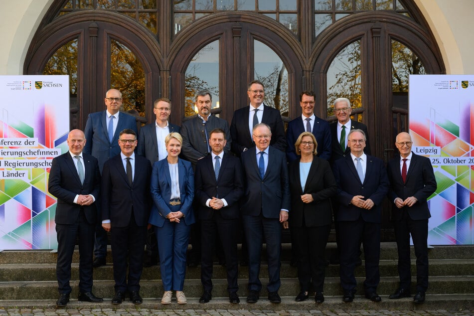 Die deutschen Ministerpräsidentinnen und Ministerpräsidenten am Donnerstag in Leipzig.