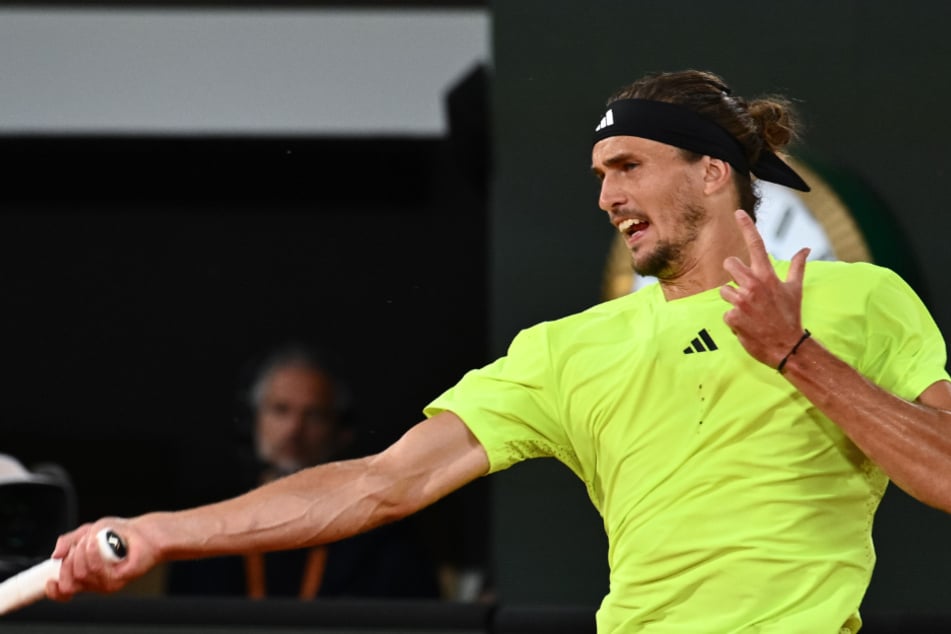 "Alexander Zverev achtet nicht auf Fragen zu seinem Aus im French Open."