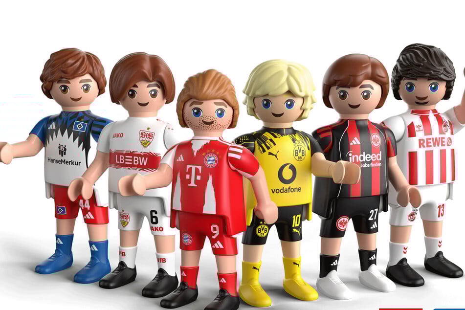 HSV-Profi Luka Vuskovic (l) ist einer von sechs Bundesliga-Profis, von denen es demnächst eine Playmobil-Figur gibt.