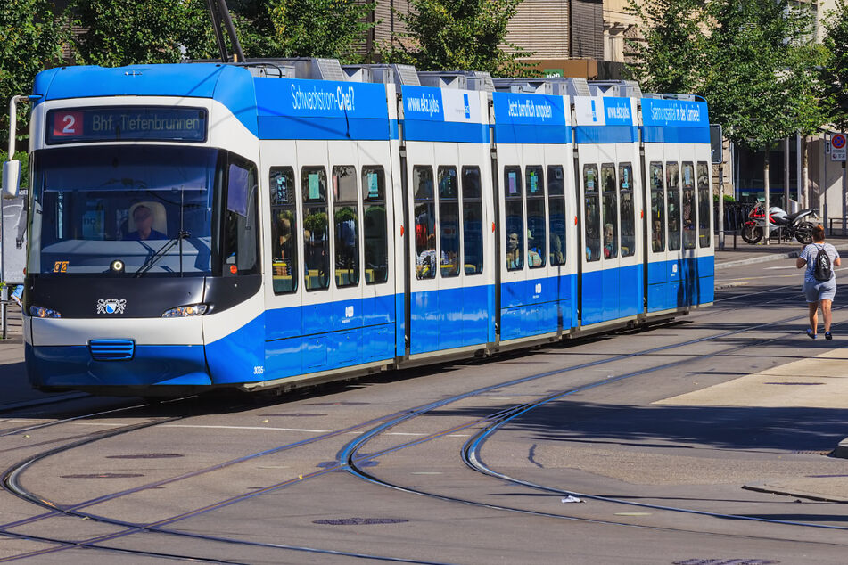 Passengers failed for hours to notice that a fellow traveler had died on the tram.