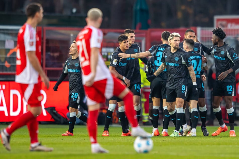 Bayer Leverkusen hat in der Alten Försterei schon früh Grund zum Jubeln gehabt.