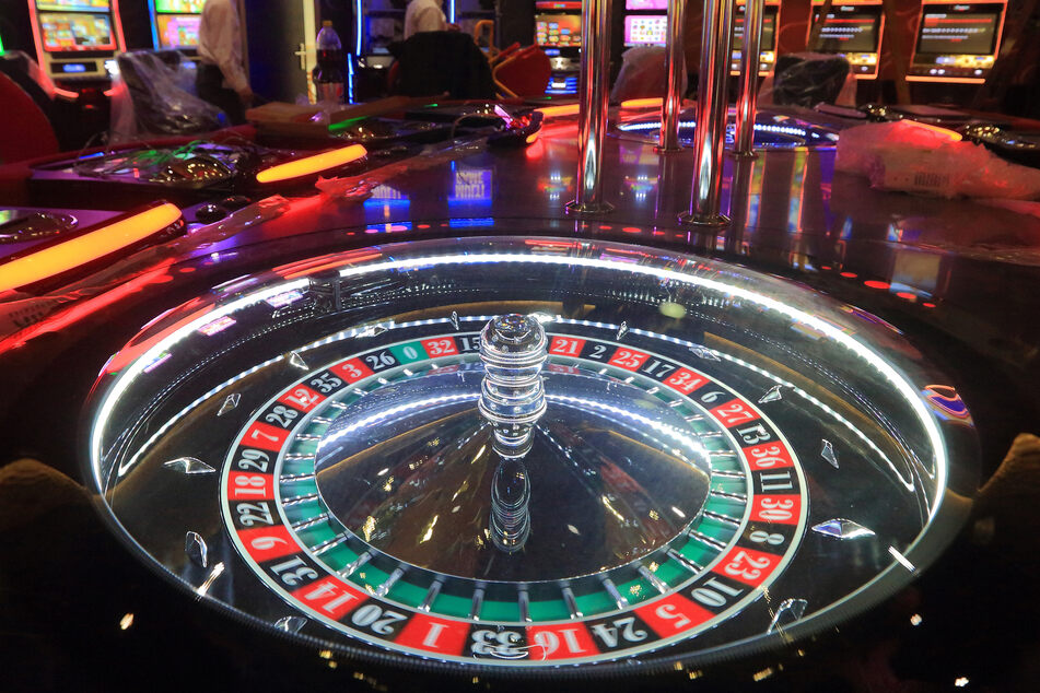 Spielbanken sind seit Mitte Juni wieder geöffnet, doch der Lockdown macht sich auch jetzt noch bemerkbar. (Symbolbild)