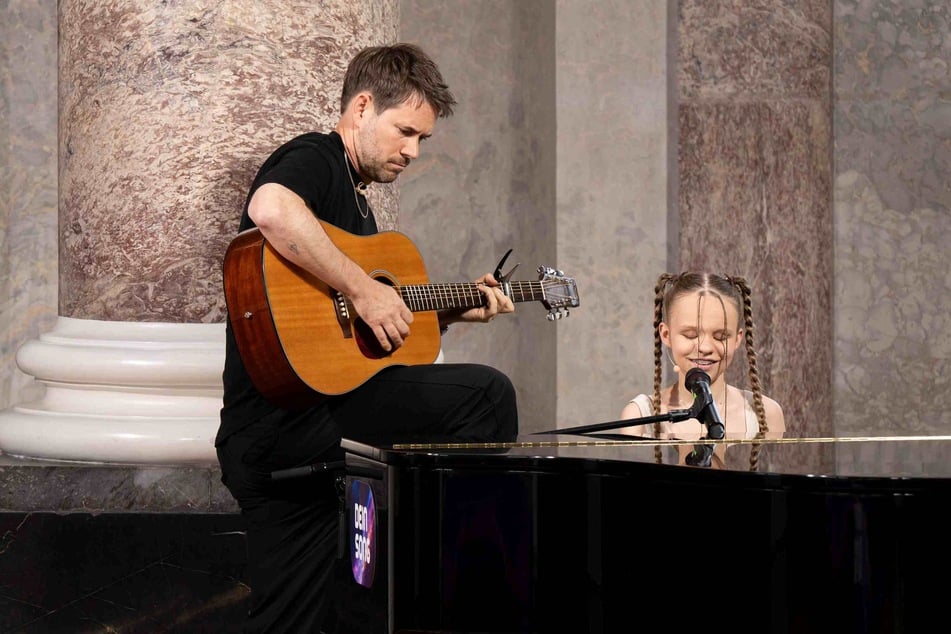 Mit Johannes Strate (45) sang die junge Musikerin gleich beim Casting ein Duett.