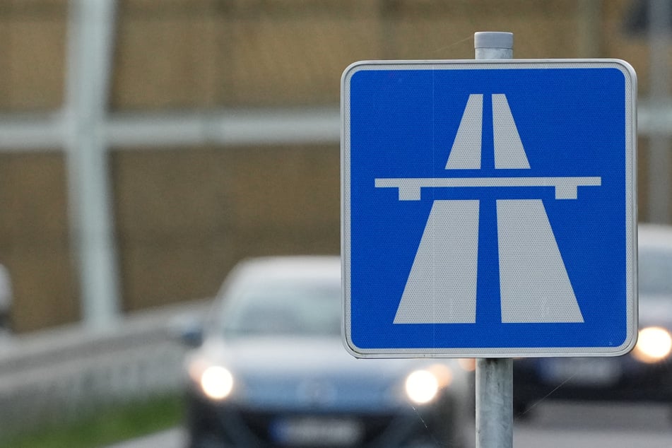 Auf der A1 hat es von Bremen Richtung Hamburg einen Unfall gegeben. (Symbolfoto)