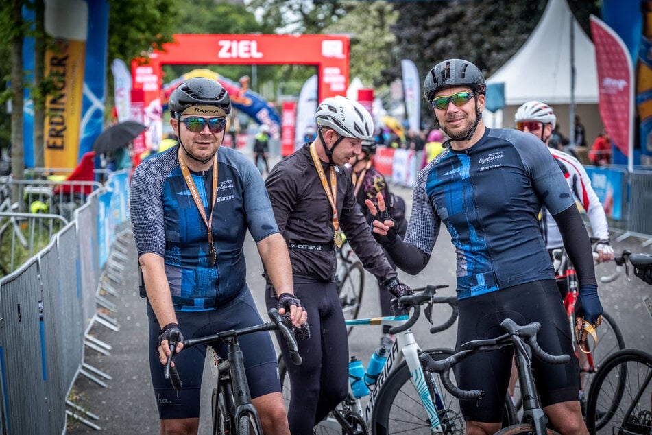 Und am Ende konnte stolz die Fahrt ins Ziel gefeiert werden.