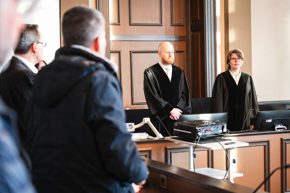 Das Gericht verurteilte den Mann (34) wegen Mordes aus niedrigen Beweggründen.