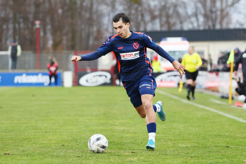 Jan Shcherbakovski (24) hatte mehrere Anläufe in Cottbus, schoss ein wichtiges Seitfallziehertor zum Aufstieg.