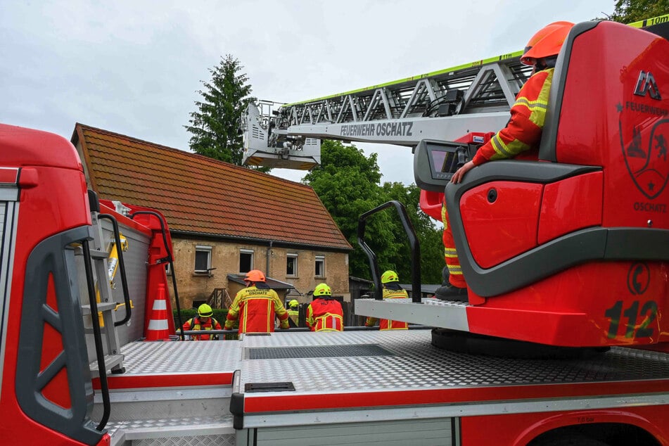 Auch eine Drehleiter kam zum Einsatz.
