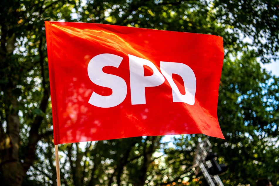 Nach dem plötzlichen Tod des Thüringer SPD-Politikers Thomas Hartung (†53) verzichtet sein Kreisverband auf einen neuen Direktkandidaten im Wahlkreis Weimar II. (Symbolbild)