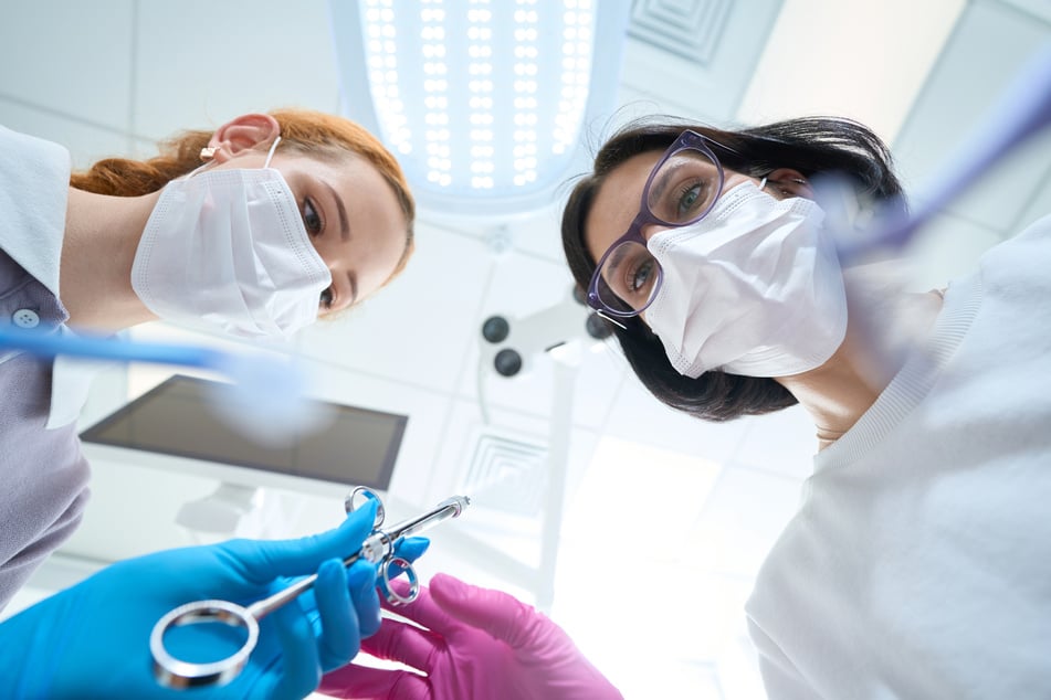 In den nächsten zehn Jahren werden mindestens 700 niedergelassene Vertragszahnärzte in den Ruhestand gehen und nur etwa halb so viele junge Zahnmediziner nachrücken.