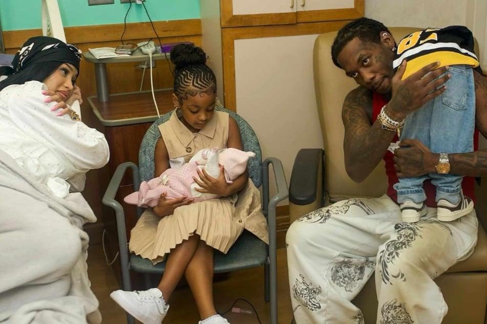 Cardi B (far l.) shares her new baby girl with her estranged husband Offset (far r.) The former couple are also parents to son Wave (3) and daughter Kulture (6).