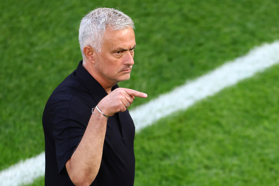 Trainer-Heißsporn Jose Mourinho (59) führte die AS Rom in der vergangenen Saison zum Europa-Conference-League-Sieg.