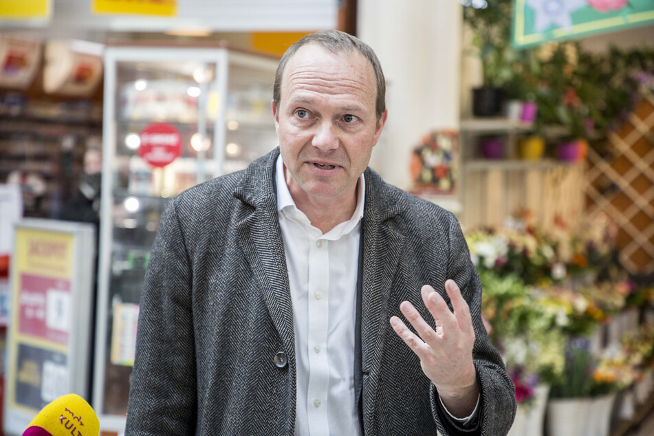 Umweltminister Wolfram Günther (46) möchte die Flussperlmuscheln im Vogtland retten.