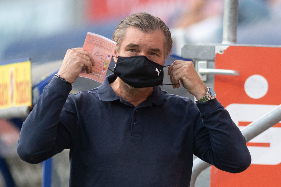 Zaubert Michael Zorc (58), sportlicher Leiter des BVB, das nächste Talent aus dem Hut?
