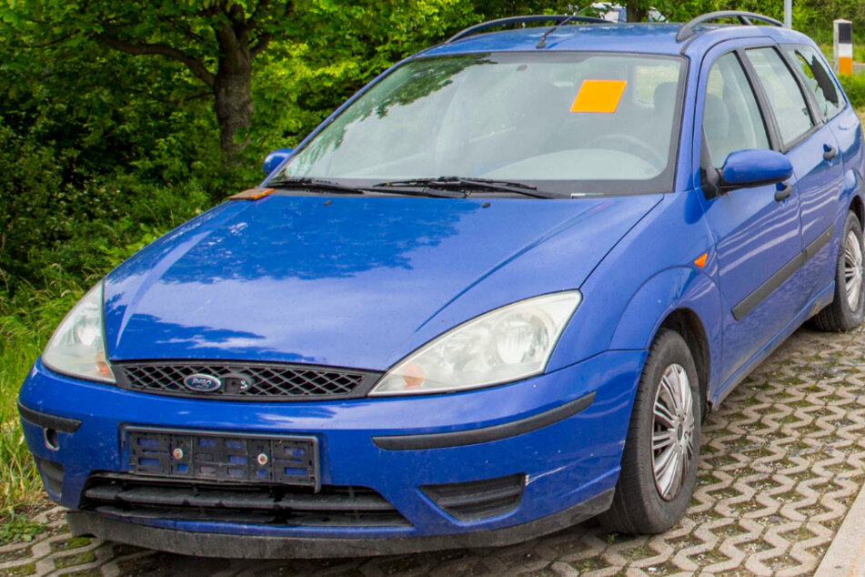 Dresden: Die irre Geschichte eines Wracks an der A17: Besitzer aus Polen kann sein Auto nicht holen