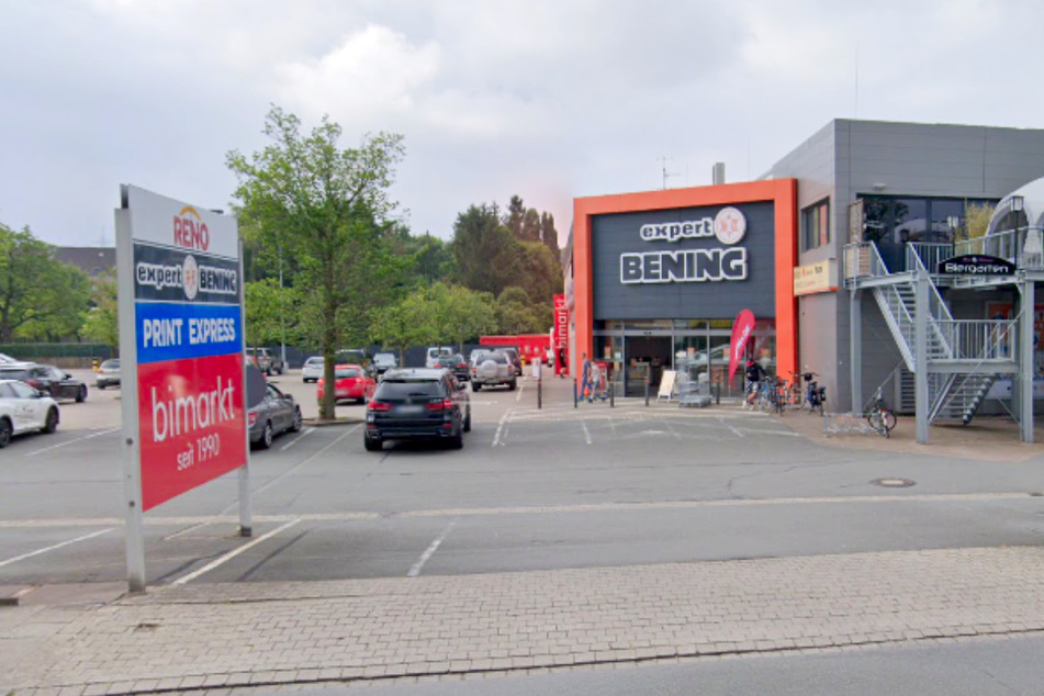 Expert Osnabrück: expert BENING, Hannoversche Straße 82-88.