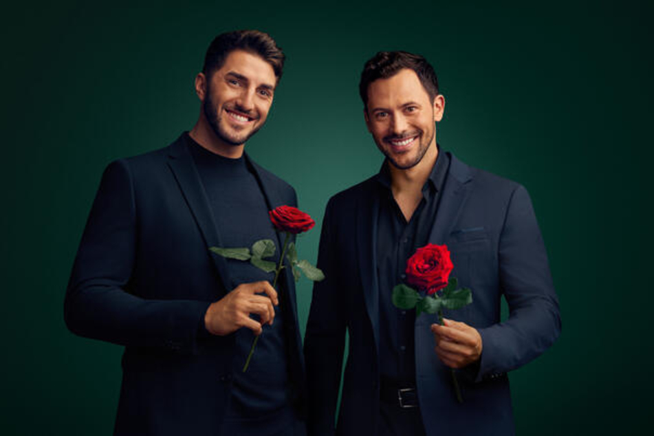 Mit Dennis Gries (30, l.) und Sebastian Klaus (35) gehen in diesem Jahr erstmals zwei "Bachelor" parallel auf die Jagd nach der großen Liebe.