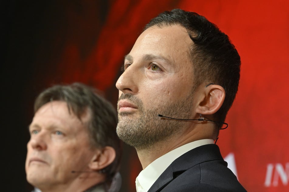 In einem Interview äußerte sich Domenico Tedesco (37) zu seiner Zeit als RB Leipzig-Trainer.