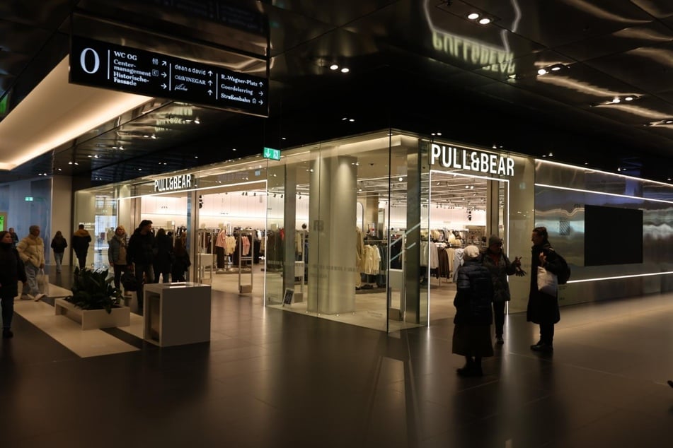 Der "Pull&amp;Bear" in den Höfen hat bereits eröffnet.