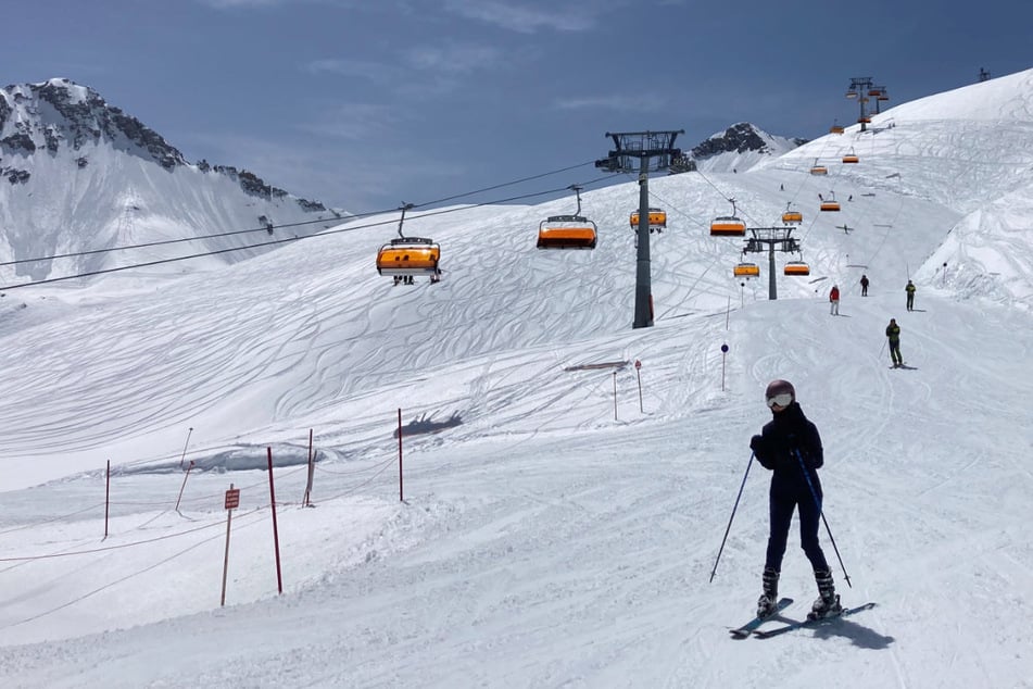 Bei bestem Wetter konnten Freunde der weißen Pracht am 1. Mai die Skisaison auf der Zugspitze verabschieden.