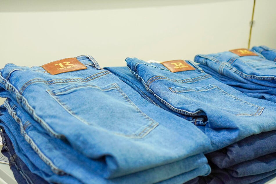 Bei Personalshop gibt's Tom Ramsey Herren Stretch Jeans aktuell für nur 13,99 statt 49,99 Euro.