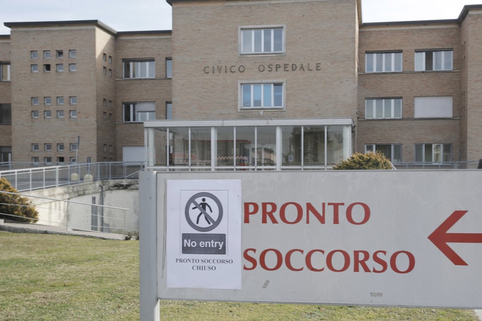 Mutter und Tochter sterben nach Weihnachtsessen in Italien: Vater in Klinik