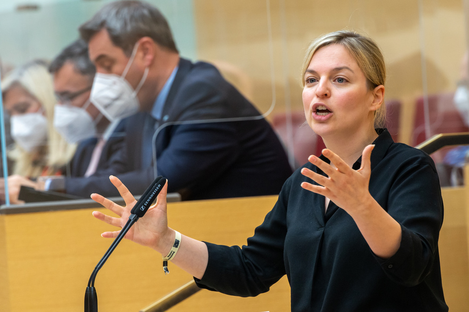 Grünen-Fraktionschefin Katharina Schulze (36) hat die Staatsregierung in Bayern scharf attackiert.