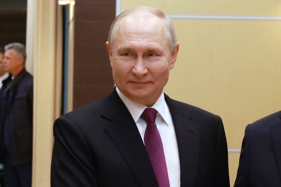 Auf diesem Foto ist Wladimir Putin bereits 71 Jahre alt. Es zeigt ihn am 7. Oktober nahe Moskau.