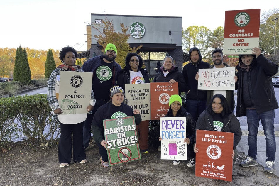Striking Starbucks baristas spend Christmas on picket line: "We're not going anywhere!"