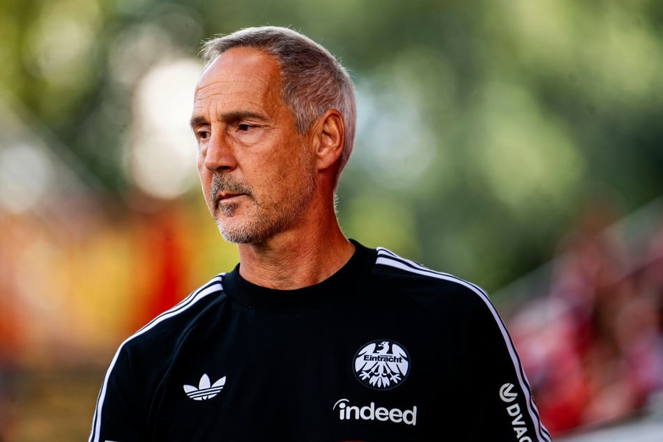 Krösches Verhältnis zu Trainer Adi Hütter (56) soll nicht das Beste sein.