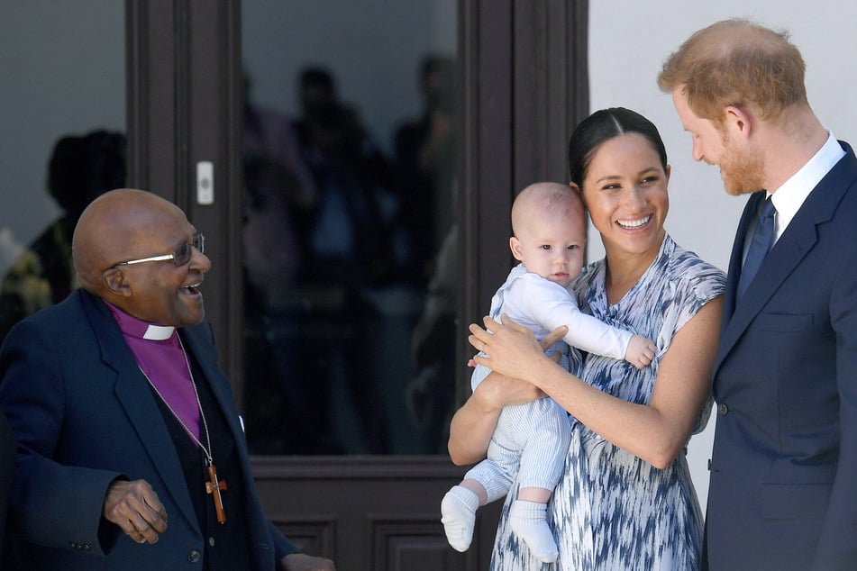 Tutu meeting with Prince Harry, Duchess Meghan Markle, and their baby Archie in 2019.