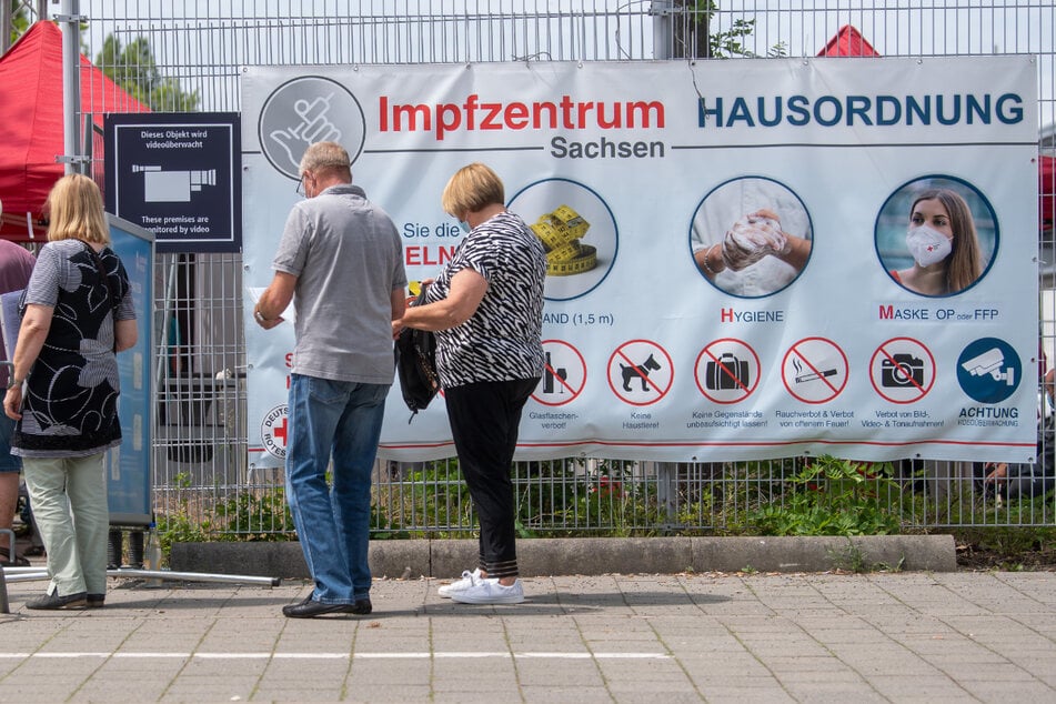 Bis Ende September schließen 13 sächsische Impfzentren ihre Tore, darunter auch das in Leipzig. (Symbolbild)