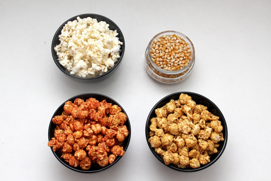 Popcorn gibt es in vielen Geschmacksrichtungen, die Du ganz leicht zu Hause selber machen kannst.