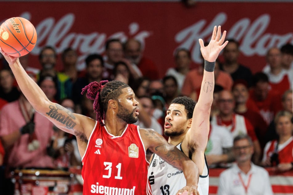 Olivier Nkamhoua (25, r.) gehörte seit August 2024 zu den Niners.