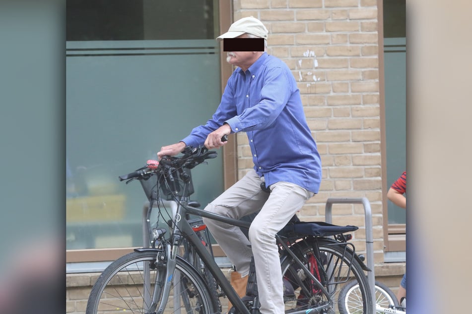 Matthias P. (69) auf seinem Rad.
