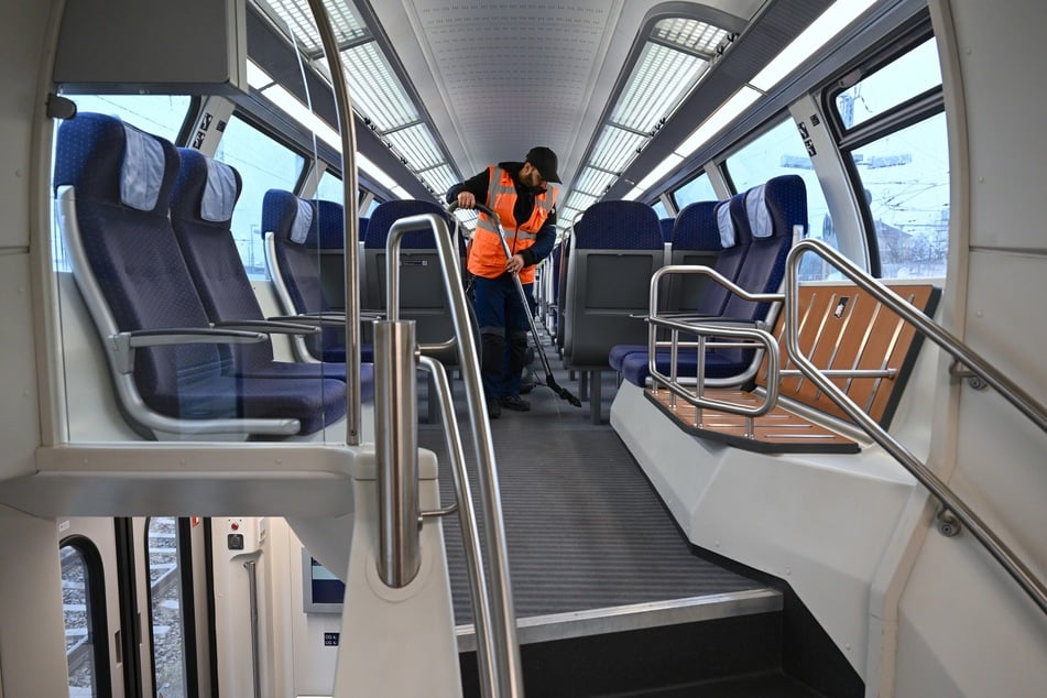 Laut Bahn seien die Züge nicht voll, weshalb sich die Anzahl der angebotenen Verbindungen nicht rechnen würde. (Symbolfoto)